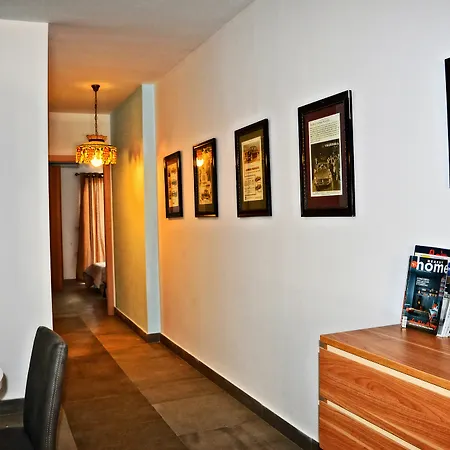 Apartment 7 Hillside